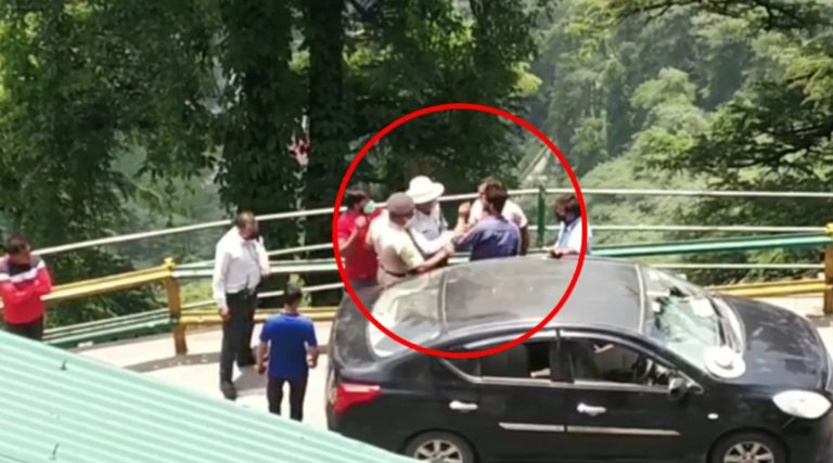 शिमला पुलिस ने पर्यटक को मारा थप्पड़, पर्यटकों पर गाली-गलौज का आरोप